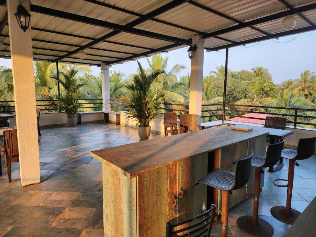 Coastal Suites Apart Hotel ---- 8 Minutes Walk To Beach Benaulim Bagian luar foto